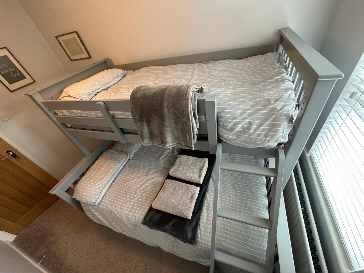 Cosy, 2 Bedroom Cottage In Guisborough Town Centre Esterno foto