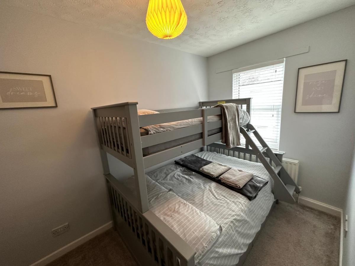 Cosy, 2 Bedroom Cottage In Guisborough Town Centre Esterno foto