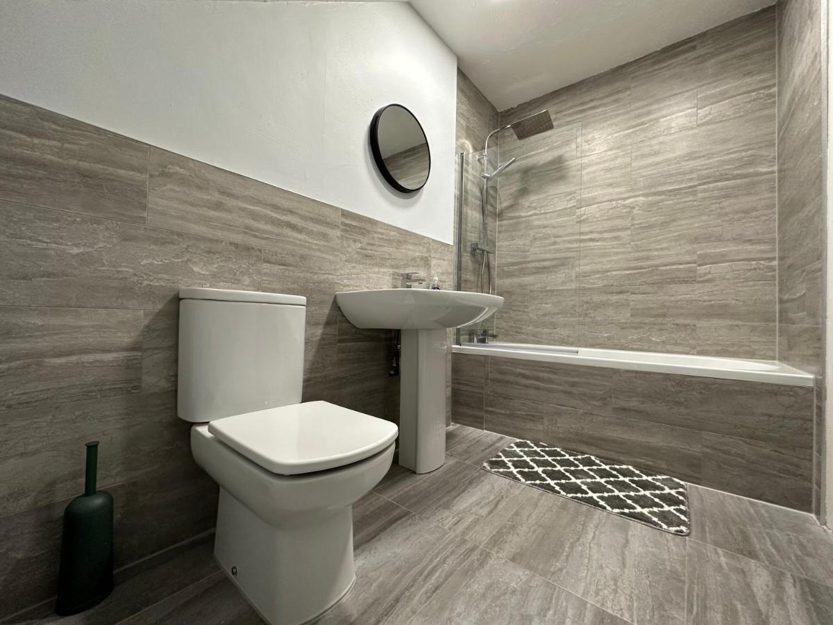 Cosy, 2 Bedroom Cottage In Guisborough Town Centre Esterno foto