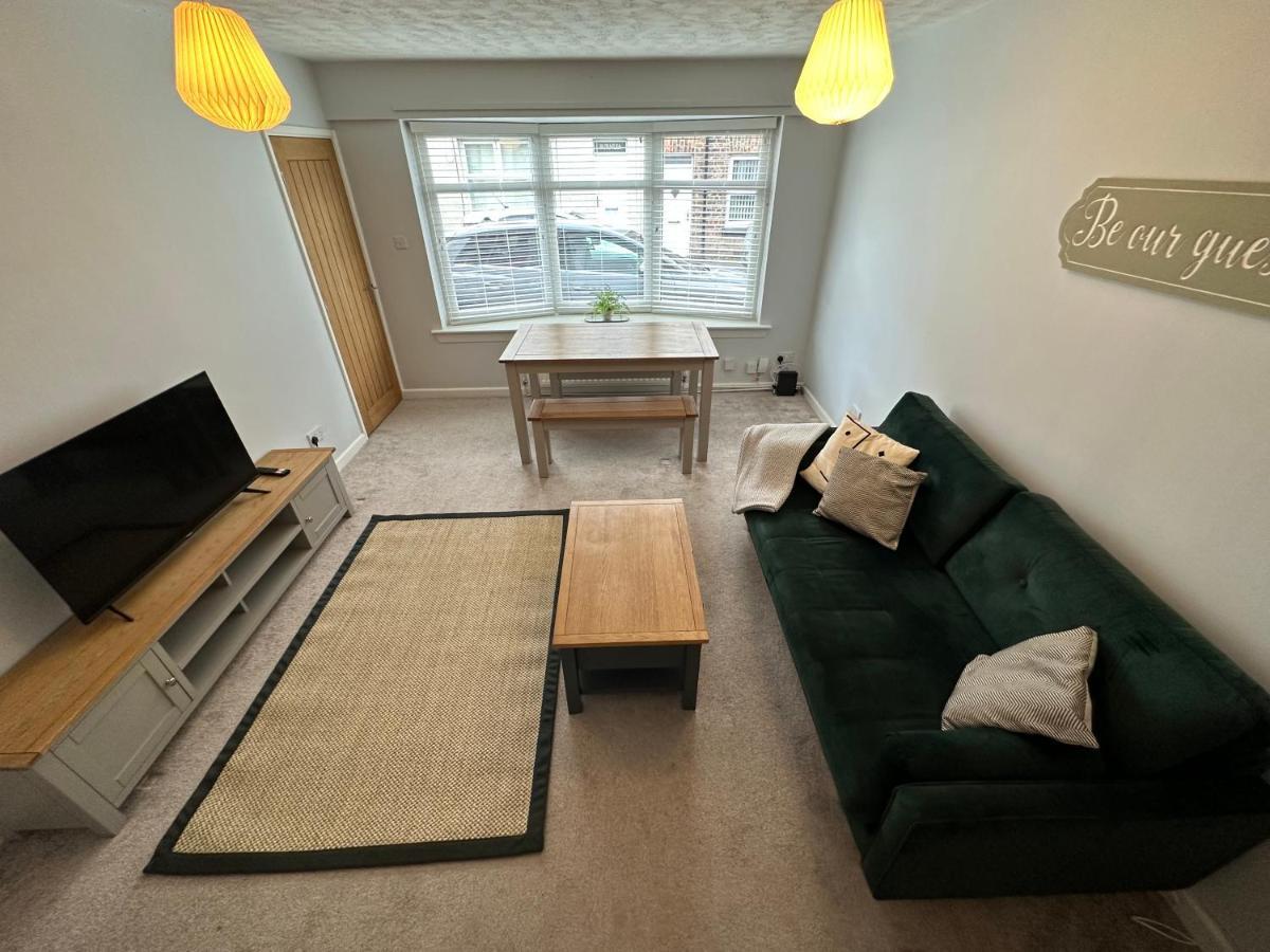 Cosy, 2 Bedroom Cottage In Guisborough Town Centre Esterno foto